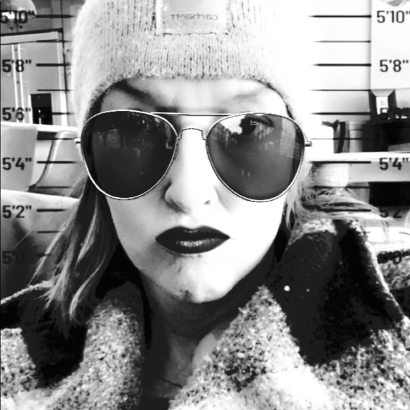 Meet your Posher, KC - Picture 1 of 1